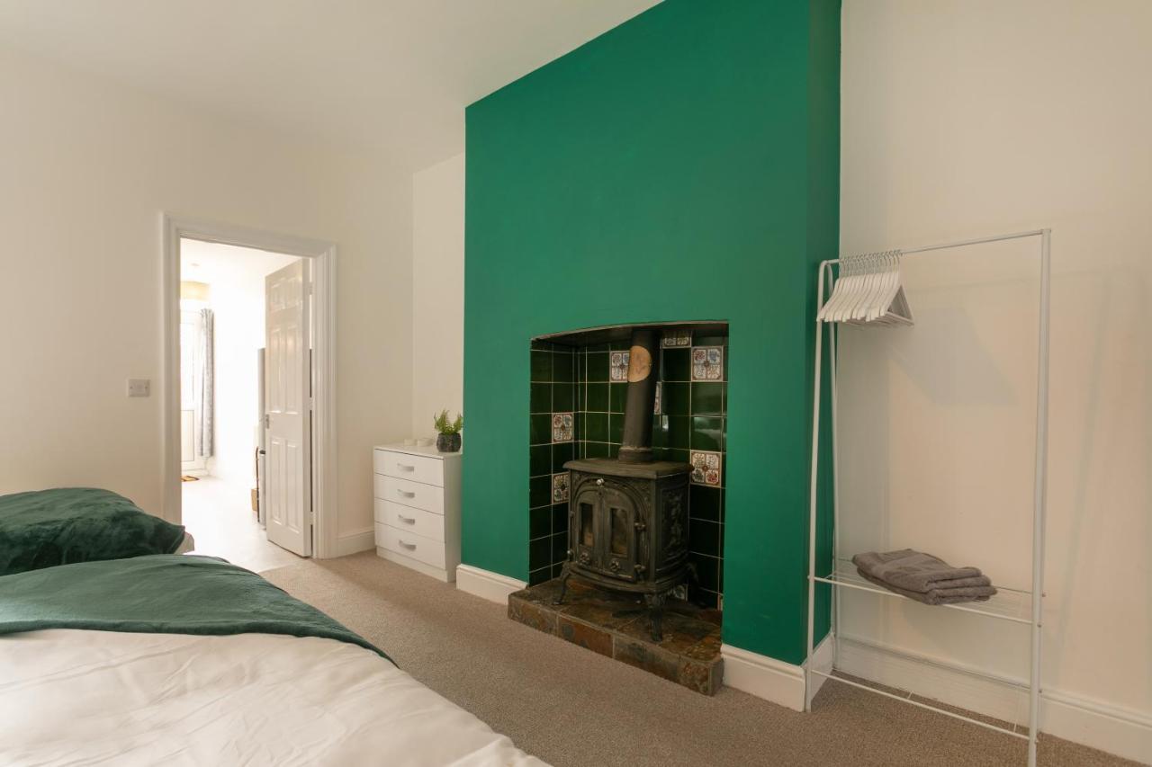 Apartament Near Hospital, Netflix, Sleeps Up To 3, Fast Wi-Fi Lincoln Zewnętrze zdjęcie