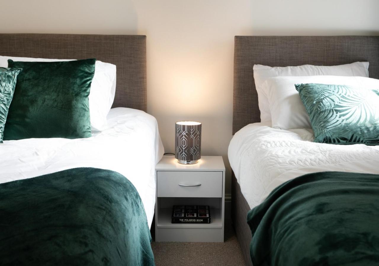 Apartament Near Hospital, Netflix, Sleeps Up To 3, Fast Wi-Fi Lincoln Zewnętrze zdjęcie